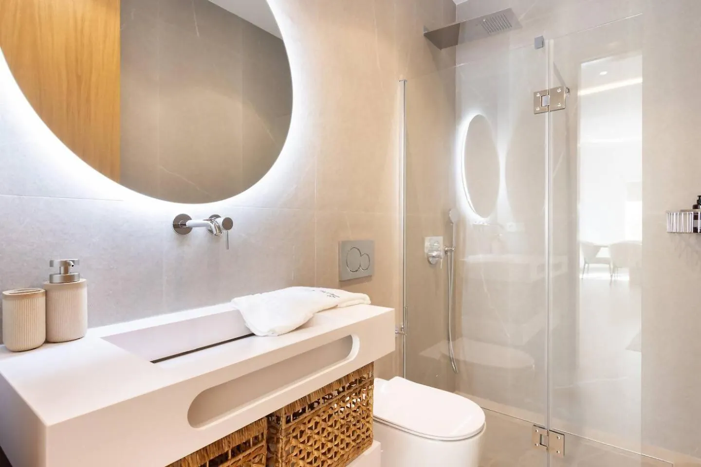 Sunnyland Luxury Villa Santacruz