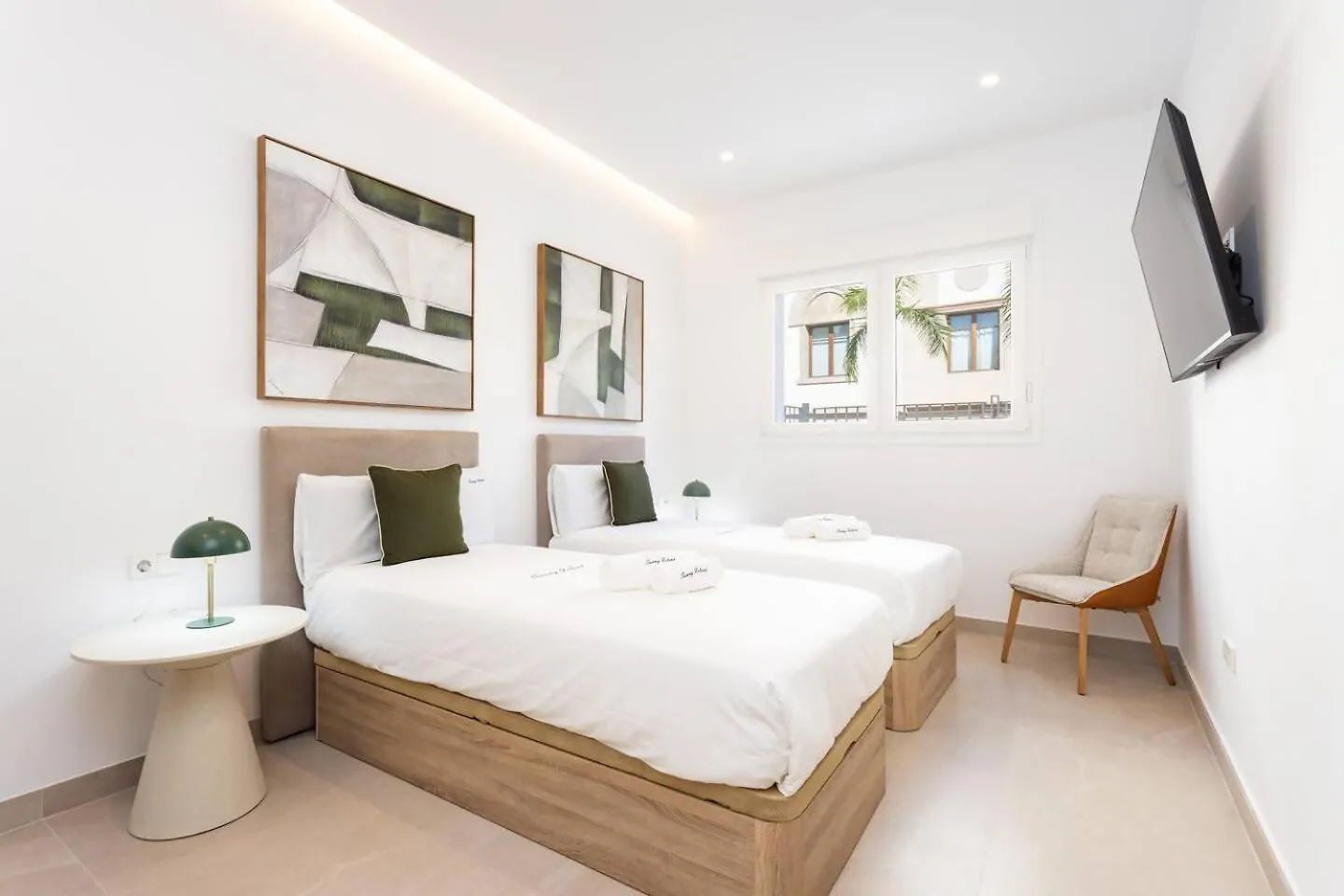 Sunnyland Luxury Villa Santacruz