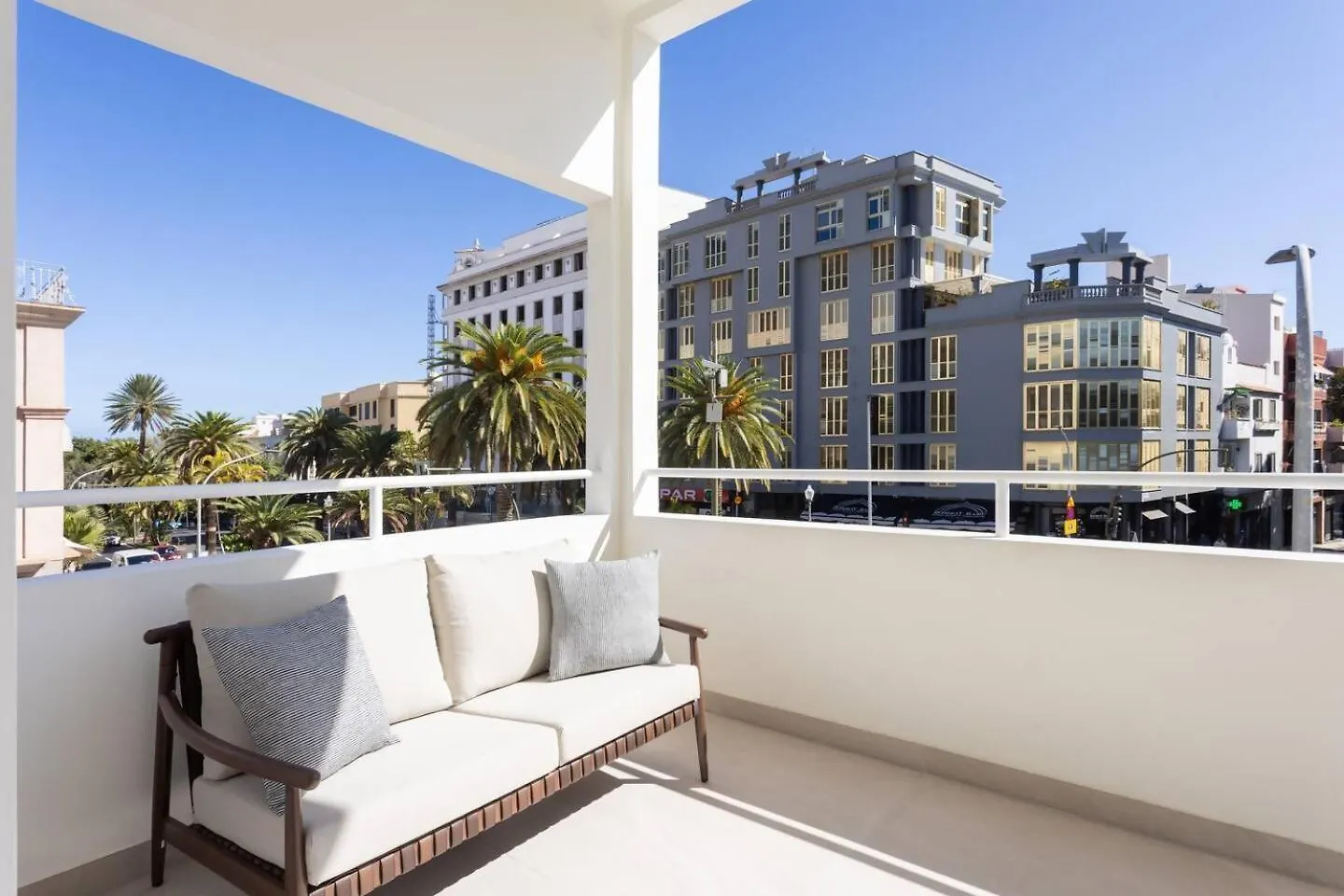 Sunnyland Luxury Villa Santacruz